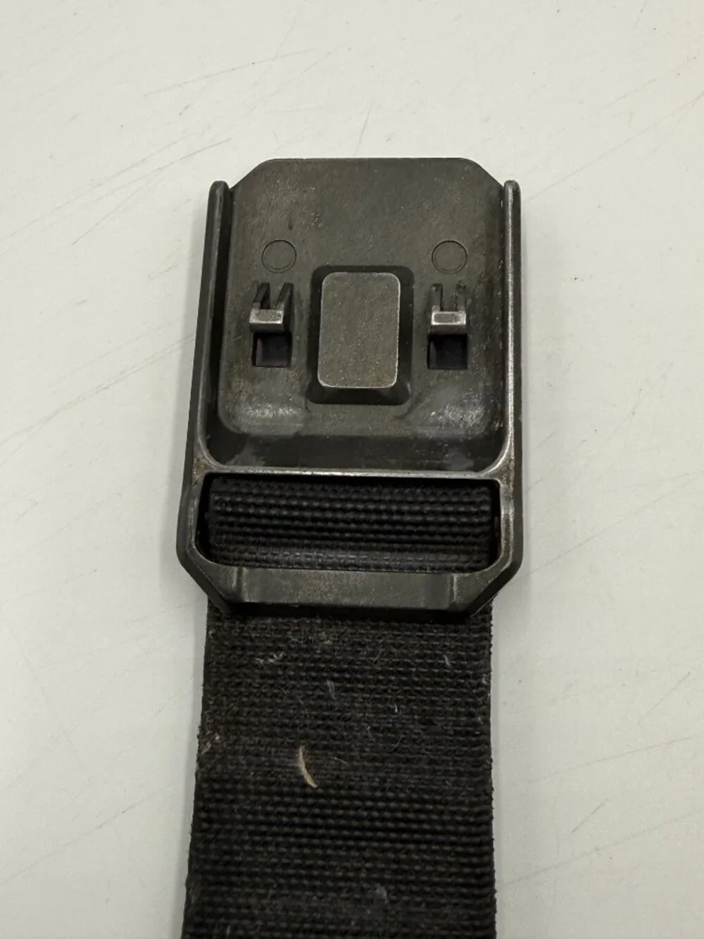 Groove Life Magnetic Belt Size Small Adjustable Black Dark Gray Scratched